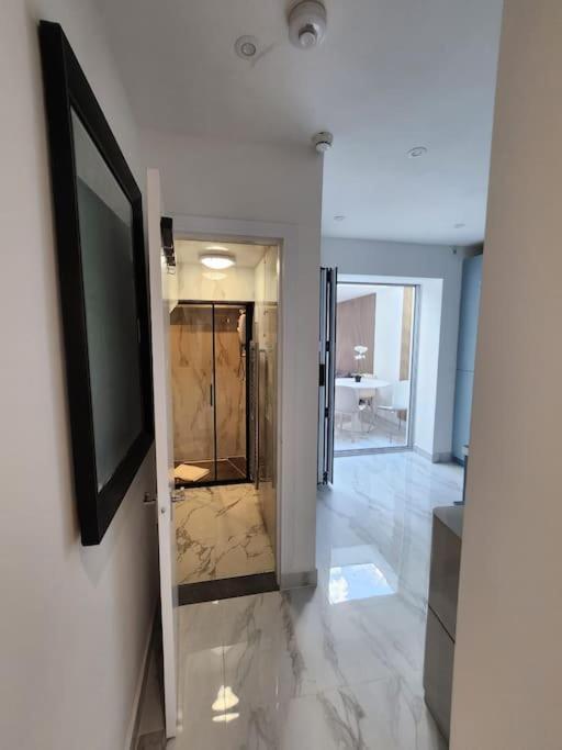 Spacious And Bright One Bedroom Apartment Oxford Exteriér fotografie